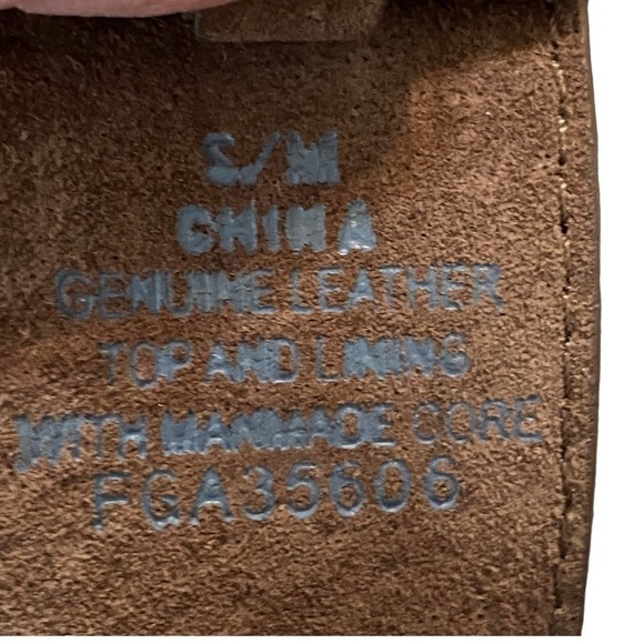 Faded Glory belt Women’s southwestern leather belt faux turquoise buckle - Picture 2 of 9